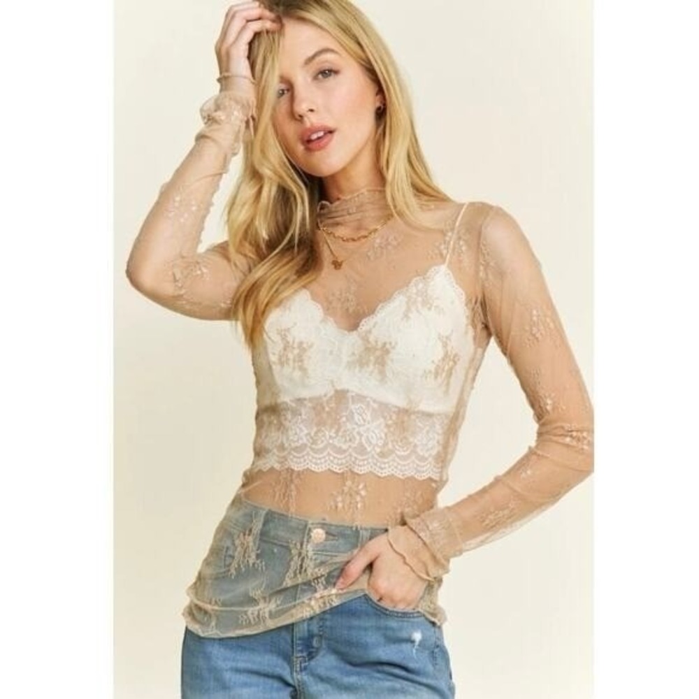 Sweet Generis apricot lace top,‎ size small